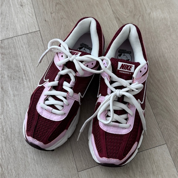 Nike Women's Burgundy and Light Pink Running Sneakers - Picture 4 of 4